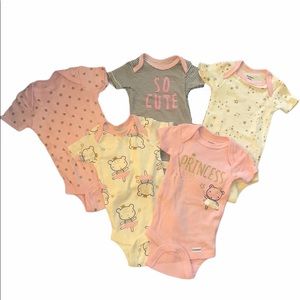 Newborn Onesies set